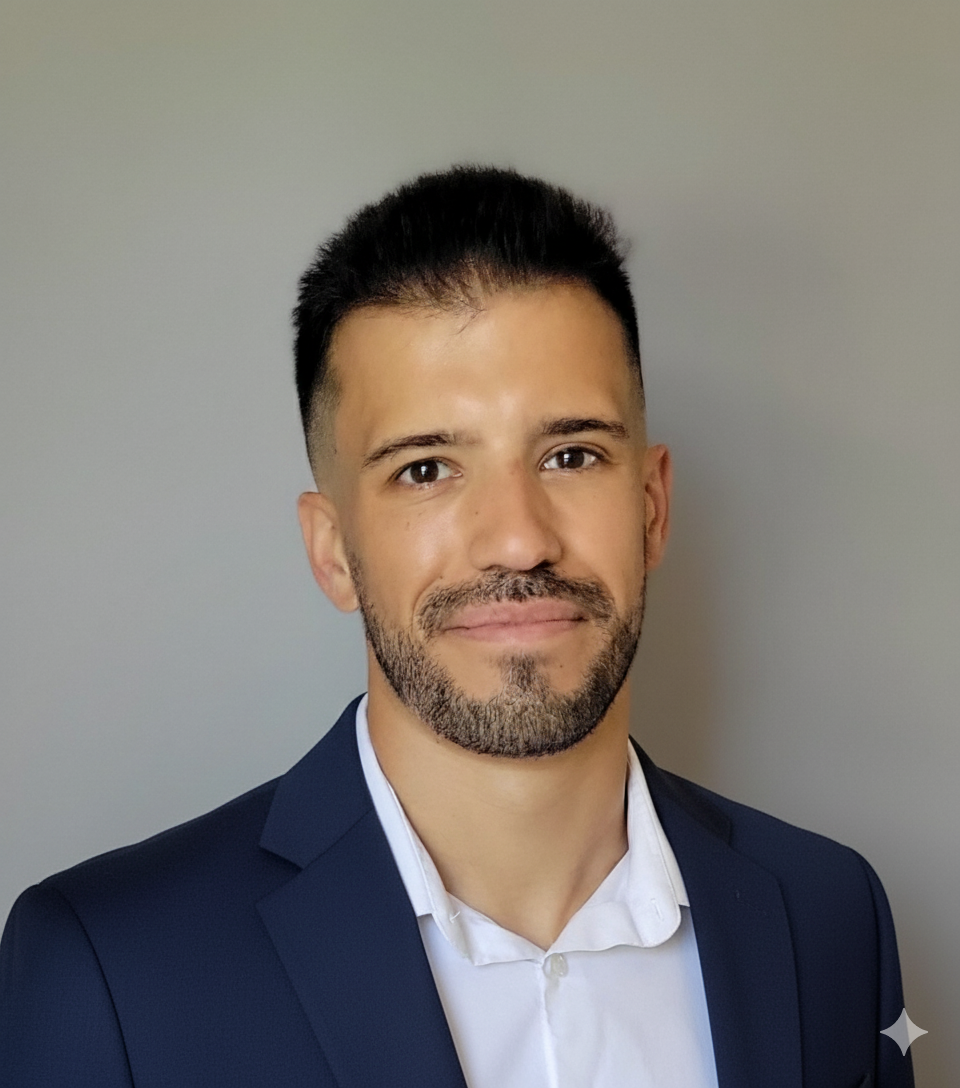 Geoffrey, co-founder specializing in AI and web development.